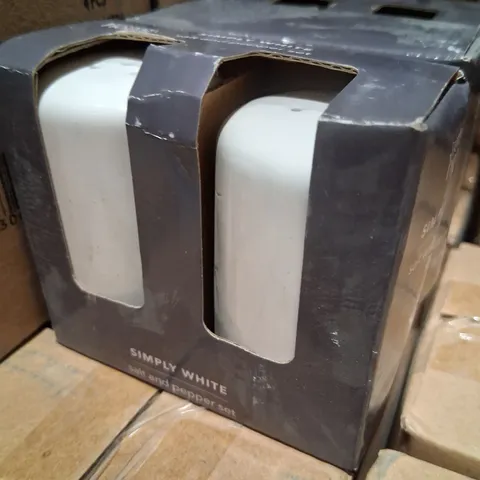 APPROXIMATELY EIGHTEEN BOXES OF FOUR SETS OF BRAND NEW SIMPLY WHITE SALT AND PEPPER SHAKERS(APPROXIMATELY 72 SETS IN TOTAL)