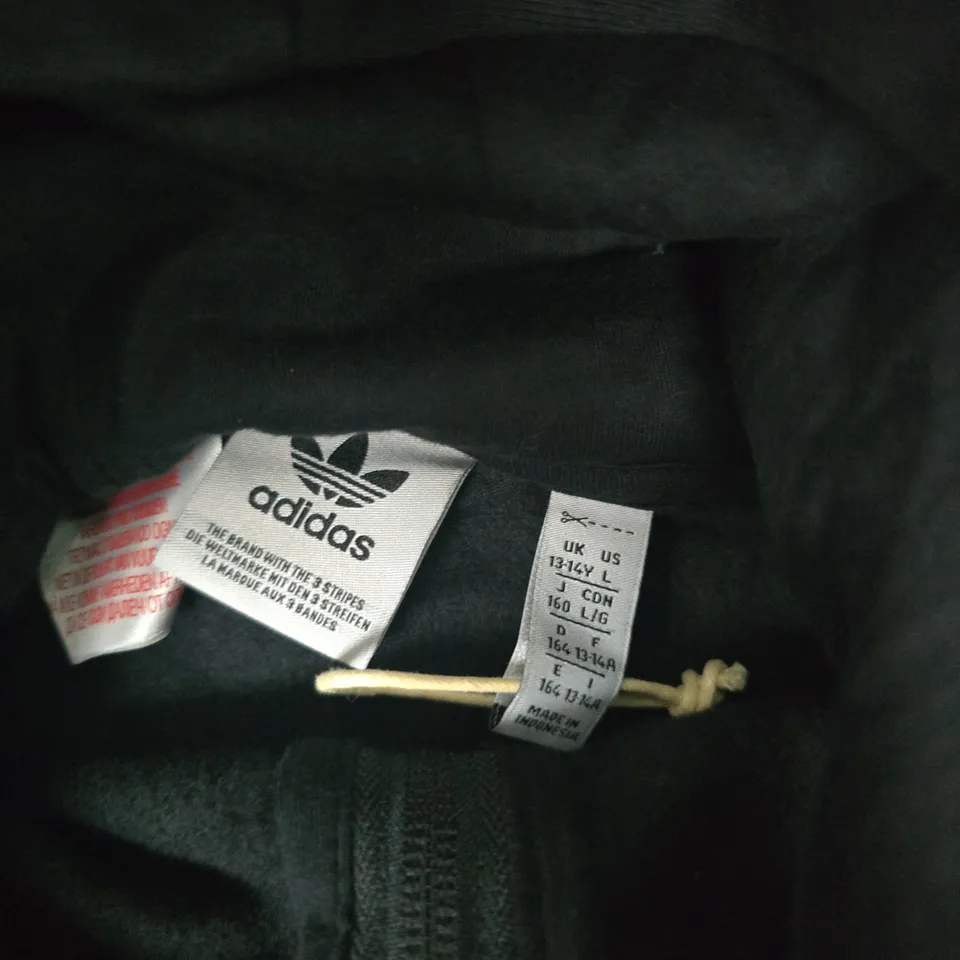 ADIDAS ZIP HOODIE, BLACK, 3-STRIPES ON SHOULDERS, CHEST POCKET – KIDS UK 13-14Y