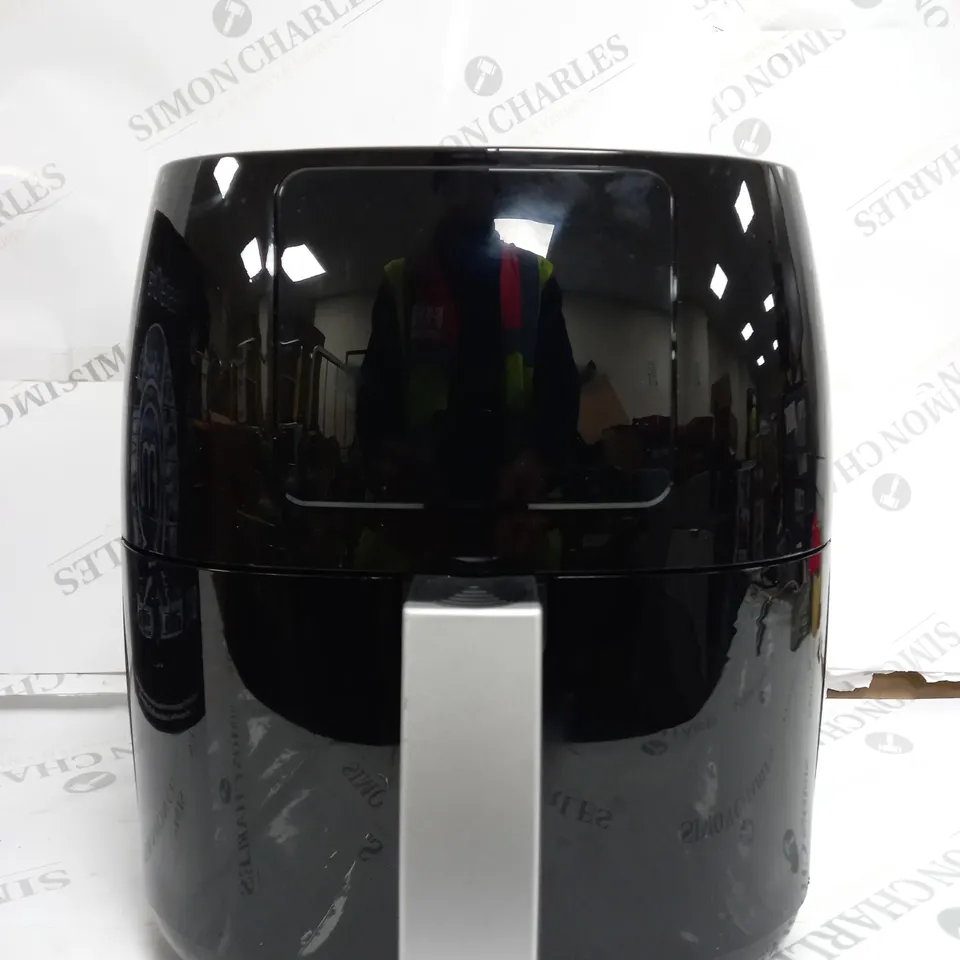 BOXED MASTERCHEF 4.5L DIGITAL AIR FRYER 