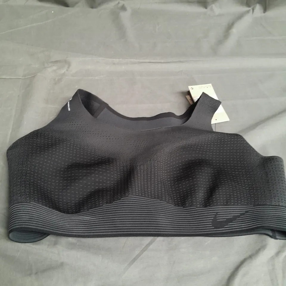 NIKE SPORTS BRA SIZE 1X 