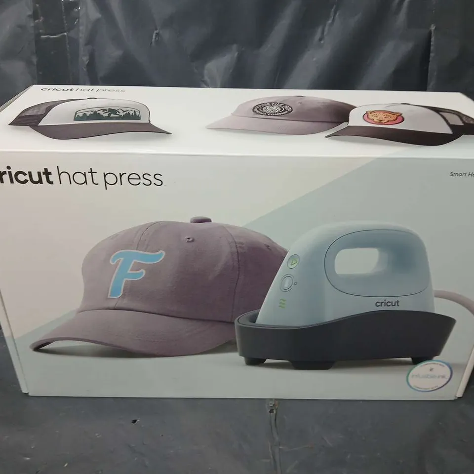 BOXED AND SEALED CRICUT HAT PRESS (UKSGMY ZEN)