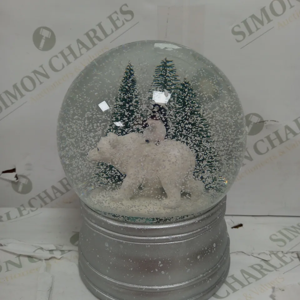 BOXED SANTA EXPRESS CHRISTMAS CHARACTER MUSICAL WATER SPINNER POLAR BEAR