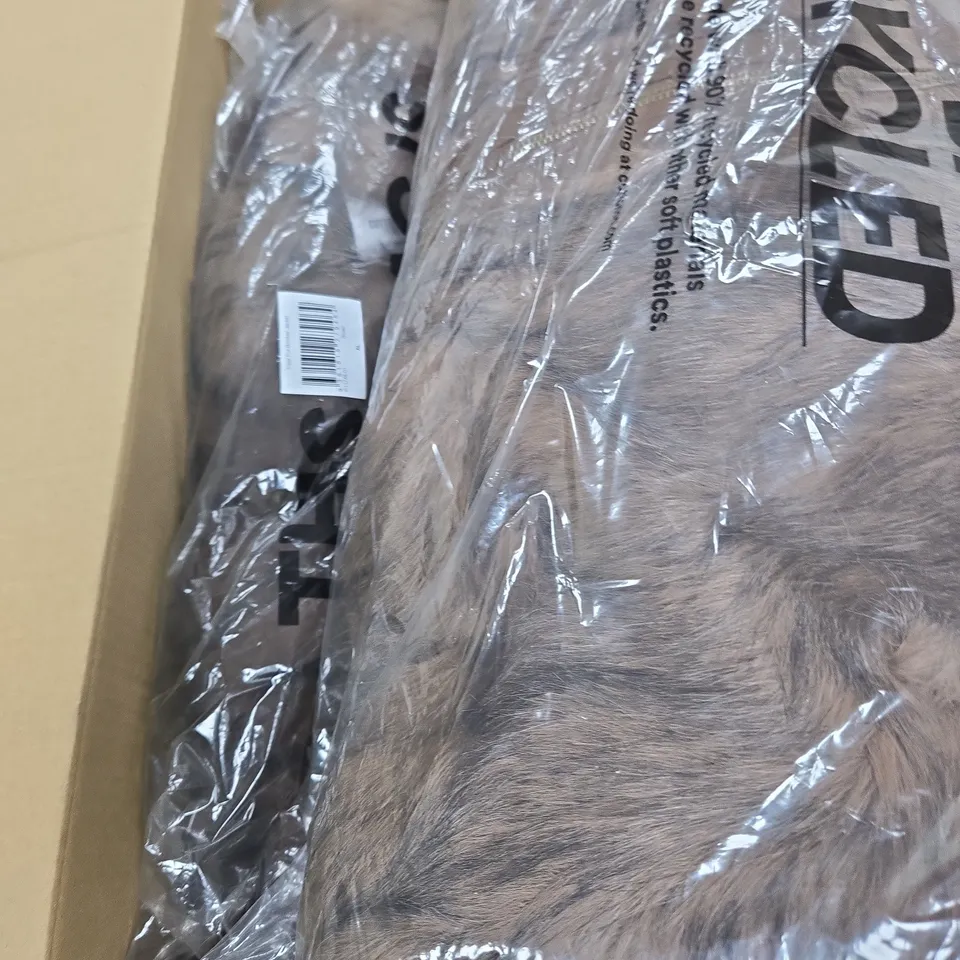 2 X FAUX FUR BOMBER JACKETS - XL