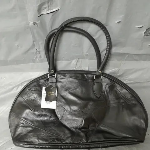 LEATHER HALF-MOON SHOULDER BAG WITH HANDLE DROP - BLACK