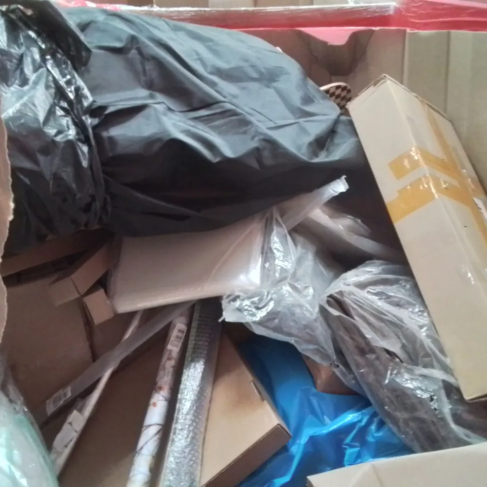 PALLET OF ASSORTED HOUSEHOLD GOODS AND PRODUCTS TO INCLUDE; INFLATABLE SWIMMING POOLS, DOORWAY CHIN-UP BAR, DOOR AWNING ETC