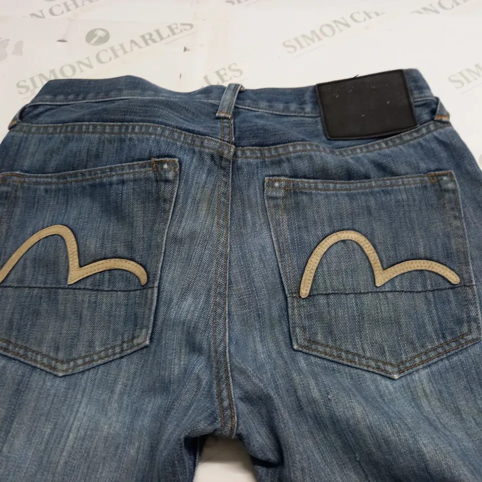 TRUE RELIGION JEANS - 30R