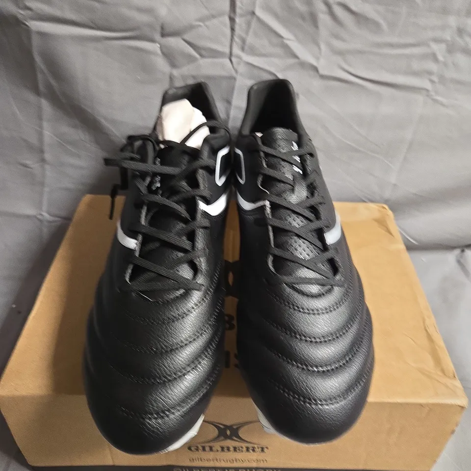 BOXED PAIR OF GILBERT X20 RUGBY BOOTS - UK SIZE 10