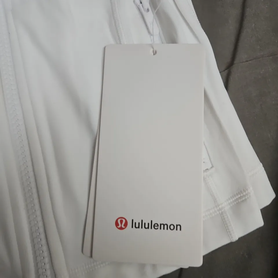 LULULEMON DEFINE CROPPED JACKET – WHITE – SIZE 4 (NULU FABRIC)