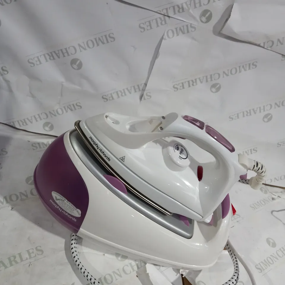 MORPHY RICHARDS JET STEAM GENERATOR IRON PINK/WHITE