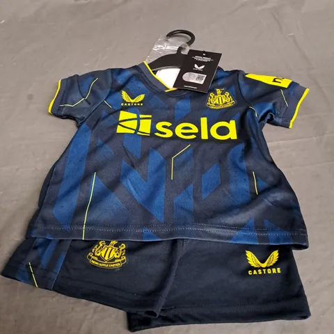CASTORE NEW CASTLE THIRD BABY KIT 23-24 -LUCA - 6-9 MONTH
