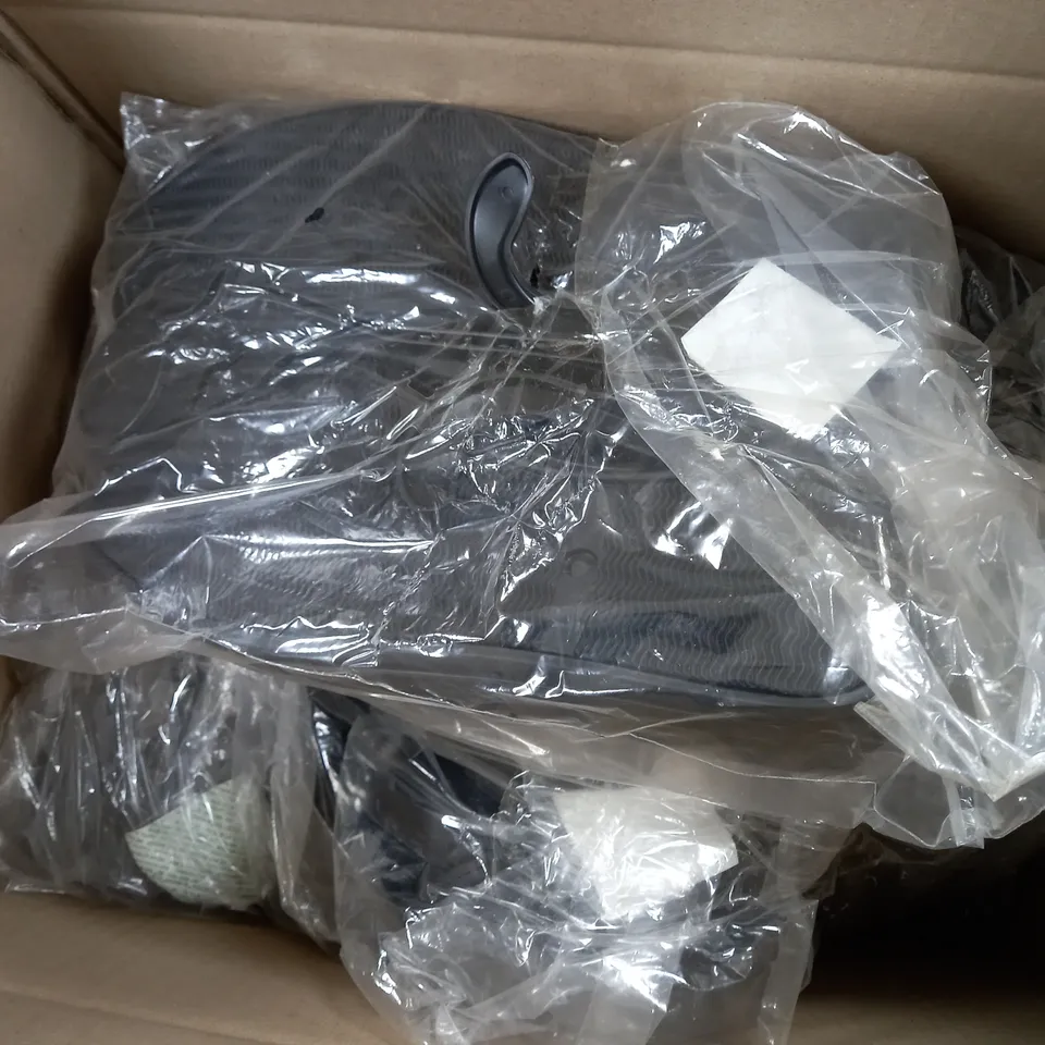 APPROXIMATELY 10 PAIRS OF GEORGE FLAT SHOES IN BLACK SIZE 8