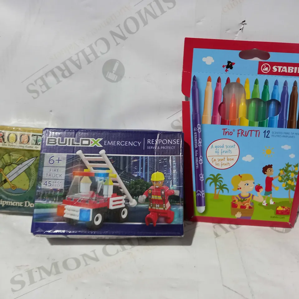 LOT OF APPROXIMATELY 15 ASSORTED TOYS AND GAMES TO INCLUDE STABILO SCENTED PENS, BUILD X EMERGENCY RESPONSE, ROOT RPG GAME EQUIPMENT DECK, ETC