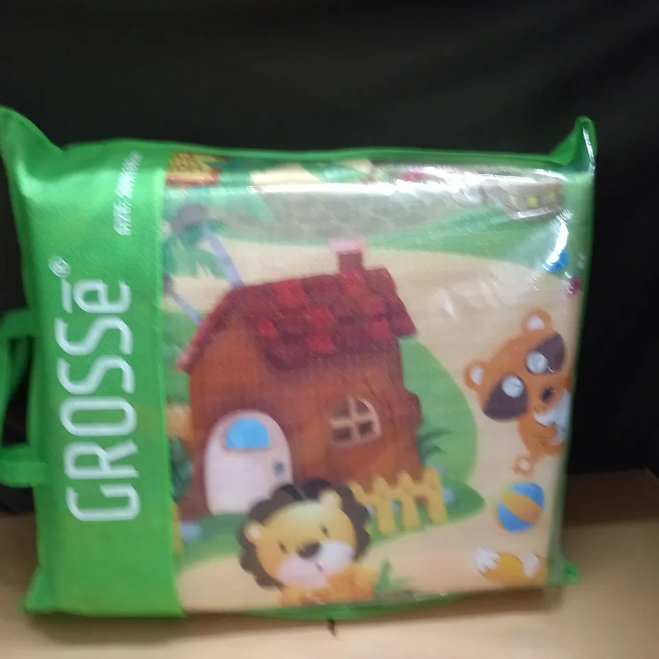 BAGGED GROSSE PLAY MAT - 200X180CM