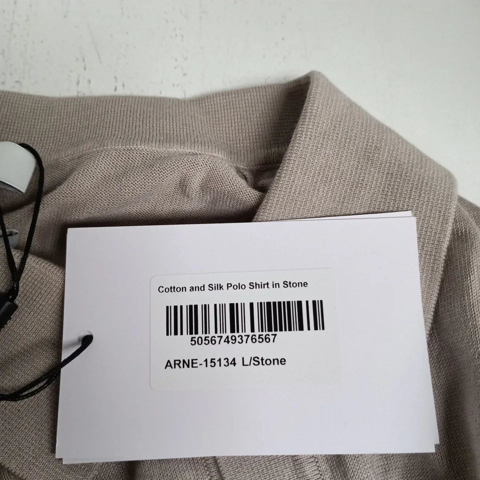 ARNE COTTON & SILK POLO SHIRT IN STONE – SIZE UK L