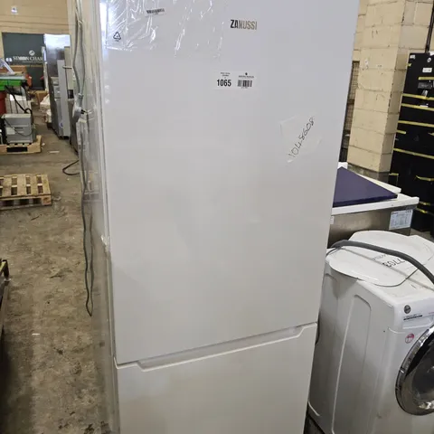 ZANUSSI FREESTANDING FRIDGE FREEZER WHITE