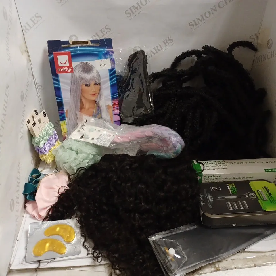 LOT OF APPROX. 10 HEALTH AND BEAUTY ITEMS TO INCLUDE - 2 WIGS, HAIR ACCESSORIES