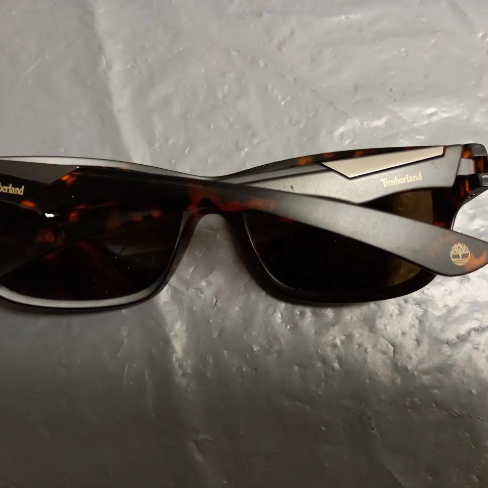 UNBOXED TIMBERLAND SUNGLASSES TORTOISE