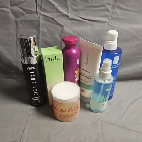 APPROXIMATEY 20 ASSORTED HEALTH AND BEAUTY PRODUCTS TO INCLUDE - GIVE ME BLONDE SHOT - KINKY-CURLY CURLING CUSTARD - PURITO OAT CALMING GEL CREAM - ETC
