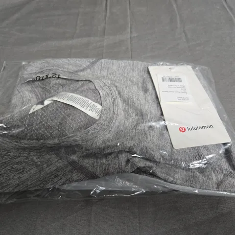 BAGGED LULULEMON SWIFTLY TECH SHORT SLEEVE 2.0 TEE SIZE 4