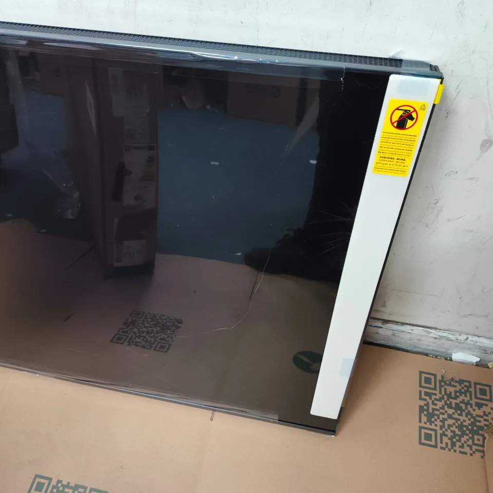 BOXED HISENSE 55U8QTUK 55 INCH MINI LED 4K UHD 165HZ SMART AI TV