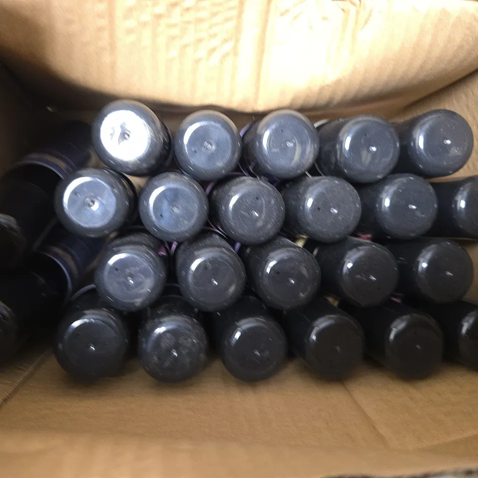 APPROXIMATELY 20 ASSORTED MATRIX BLOW DRY SPRAYS TO INCLUDE HOT PINK, STONEWASHED DENIM, GOLDEN BLONDE, ETC - COLLECTION ONLY