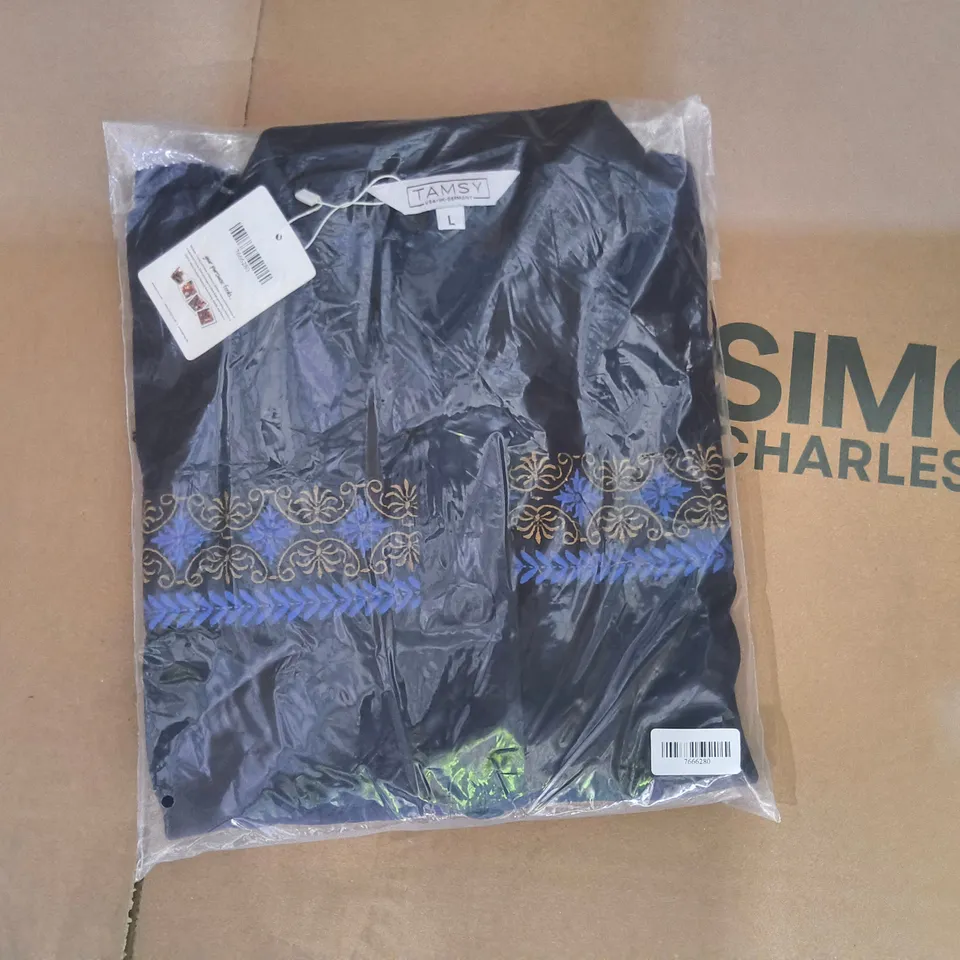 Box of approximately 10 assorted tamsy clothing items 