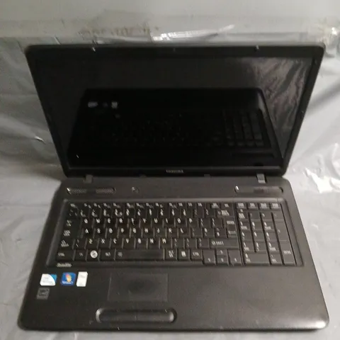TOSHIBA C670-10P LAPTOP 