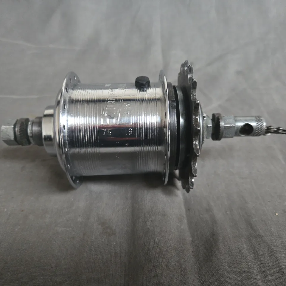 STURMEY ARCHER BICYCLE REAR HUB 