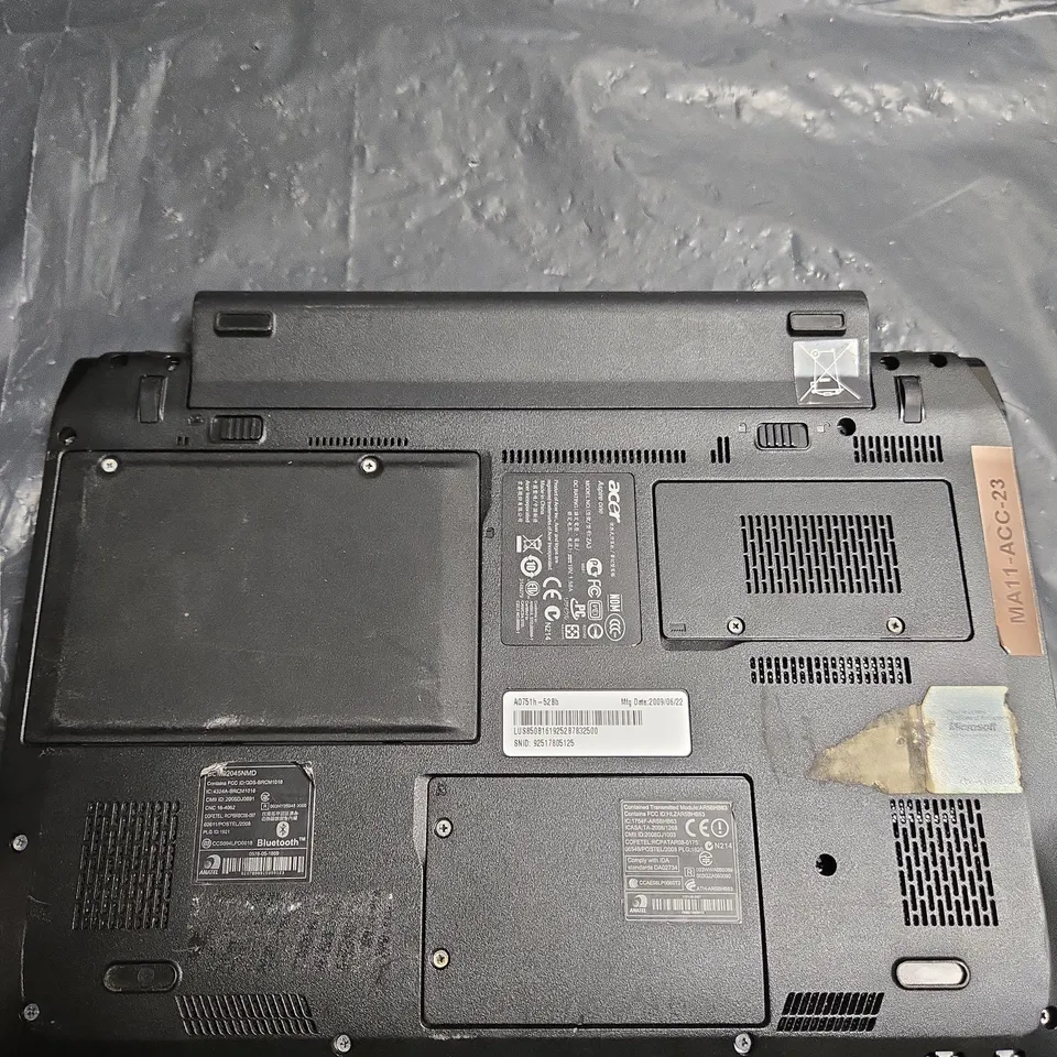 ACER ASPIRE ONE NETBOOK – BLUE - BCM92045NMD