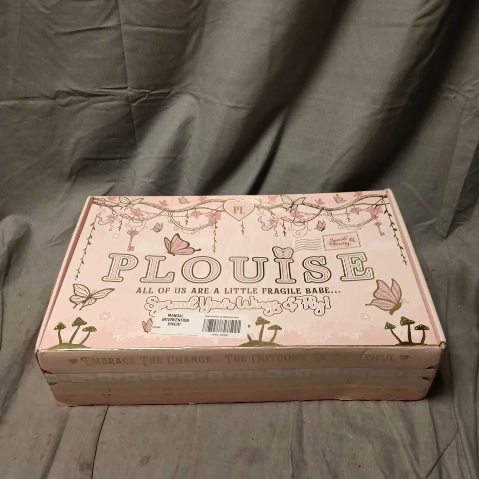 PLOUISE MYSTERY GIFT SET, BOXED