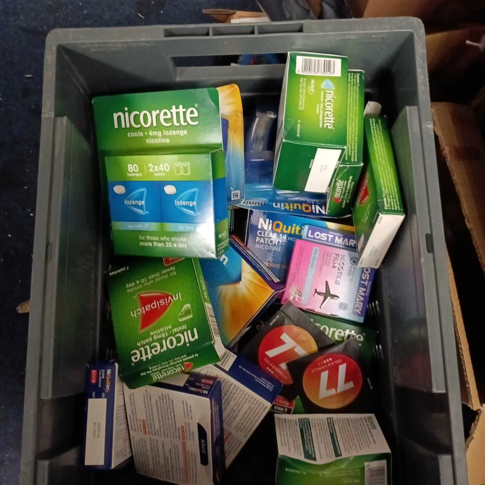 BOX OF APPROXIMATELY 25 ASSORTED CIGARETTE ALTERNATIVES