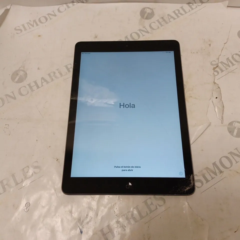 APPLE IPAD IN GREY MODEL A1475