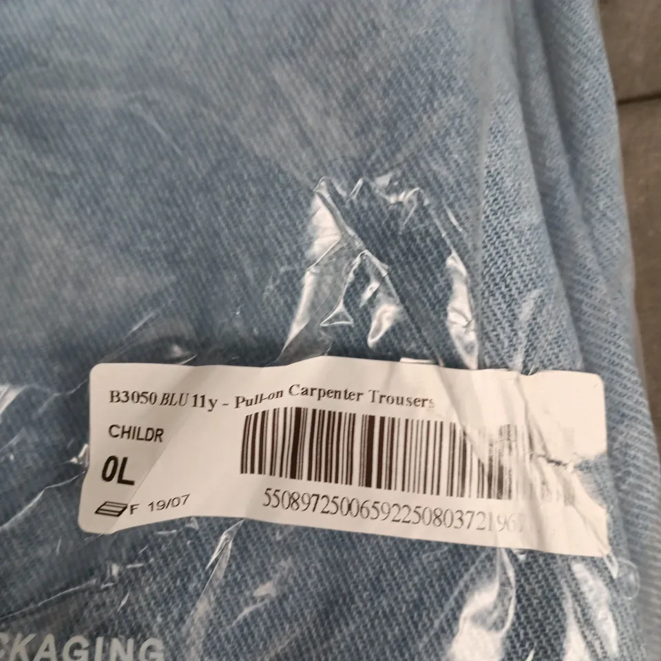 BAGGED BODEN BLUE PULL-ON CARPENTER TROUSERS, 11Y