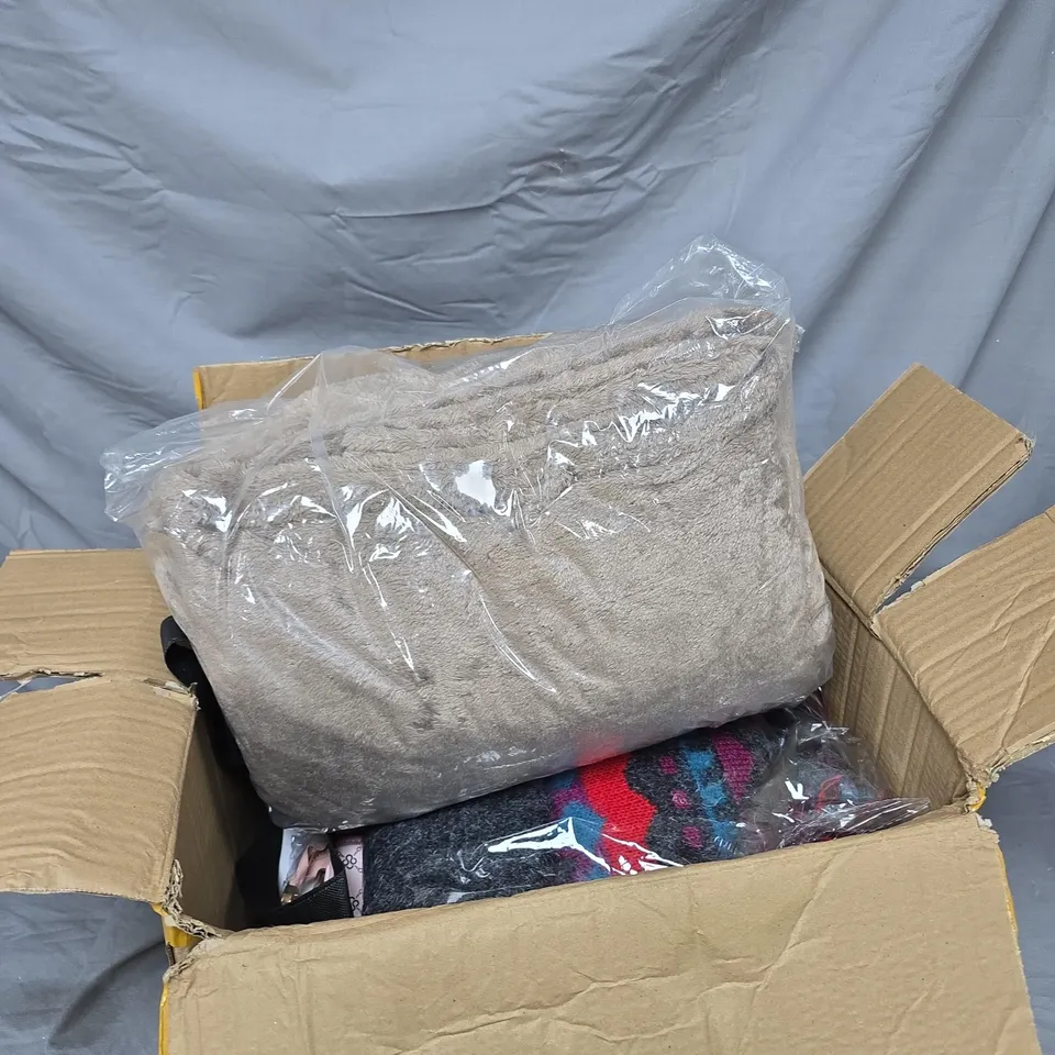 BOX OF APPROXIMATELY 8 ASSORTED ITEMS INCLUDING REGATTA WATERPROOF JACKET AND PINK CLUTCH BAG 