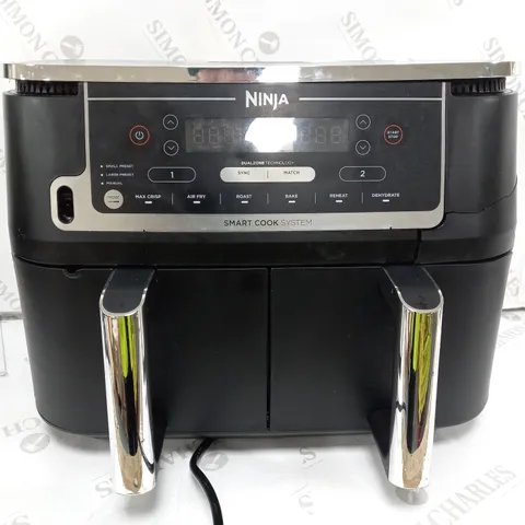 BOXED NINJA FOODI MAX DUAL ZONE 9.5L AIR FRYER AF451UK
