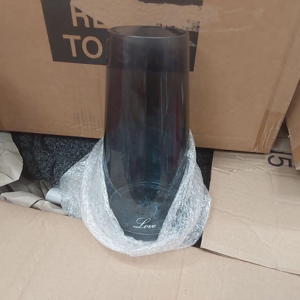 PALLET OF ASSORTED ITEMS INCLUDING: AIR COOLERS, RELAXATION FOOT SPA, VASES, DOOR MAT ECT