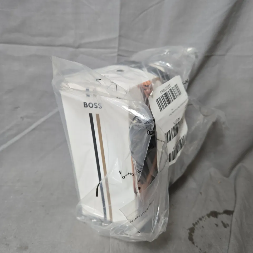 BOXED BOSS 3 PACK CLASSIC CREW TEES IN ASSORTED COLOURS - MEDIUM