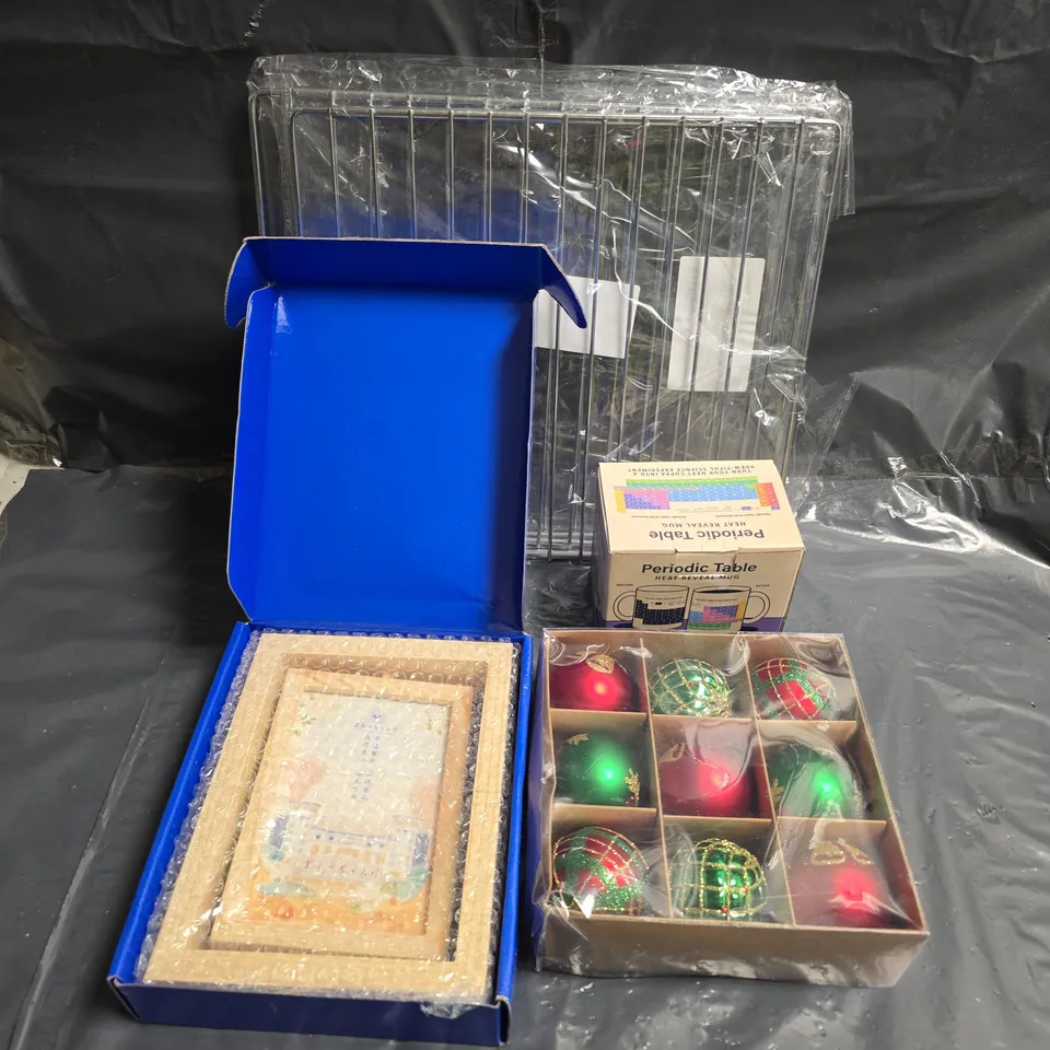 BOX OF APPROXIMATELY 12 ASSORTED HOUSEHOLD ITEMS TO INCLUDE - PHOTO FRAME - PERIODIC TABLE HEAT REVEAL MUG - CHRISTMAS BAUBLES - ETC