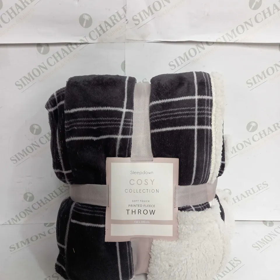 SLEEPDOWN LUXURY CHECK PRINTED FLANNEL FLEECE GREY THROW OVER SOFA SUPER SOFT WARM COSY BED BLANKET BEDSPREAD WITH SHERPA REVERSE - 150CM X 200CM