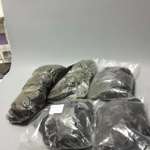 TOTE OF APPROX 10 SYNTHETIC HAIR PRODUCTS