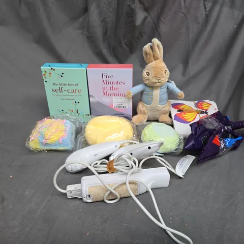 APPROXIMATELY 10 ASSORTED TOYS AND GAMES TO INCLUDE TEDDIES, SLIME AND CARD GAMES