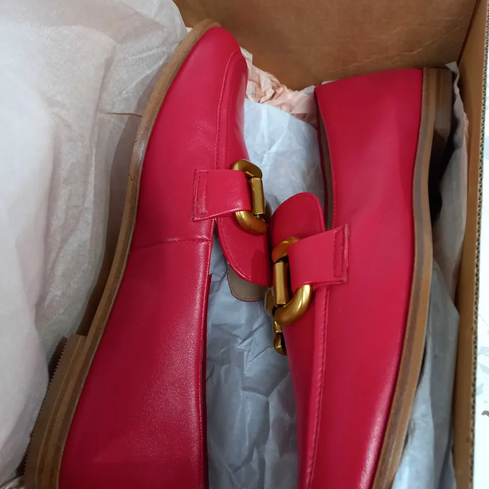 BOXED BODEN A1412 SHOES, RED - SIZE 40