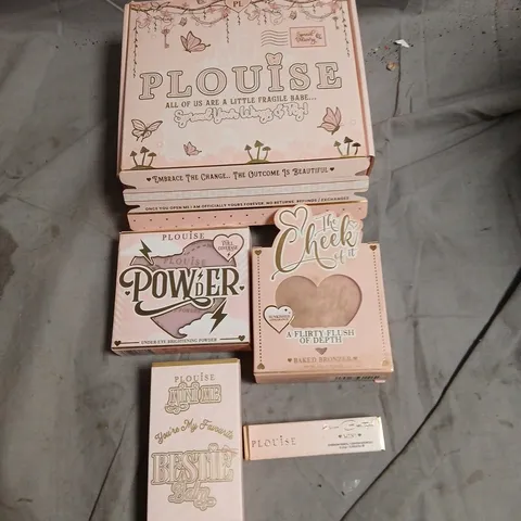 PLOUISE GIFT BOX WITH ASSORTED BEAUTY ITEMS TO INCLUDE TINTED BEAUTY BALM, BAKED BRONZER AND A MINI EYEBROW PENCIL