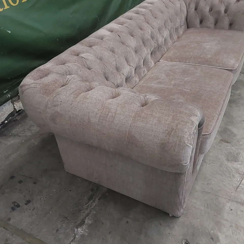 DESIGNER CONTEMPORARY CHESTERFIELD STYLE FABRIC UPHOLSTERED 3 SEATER SOFA 