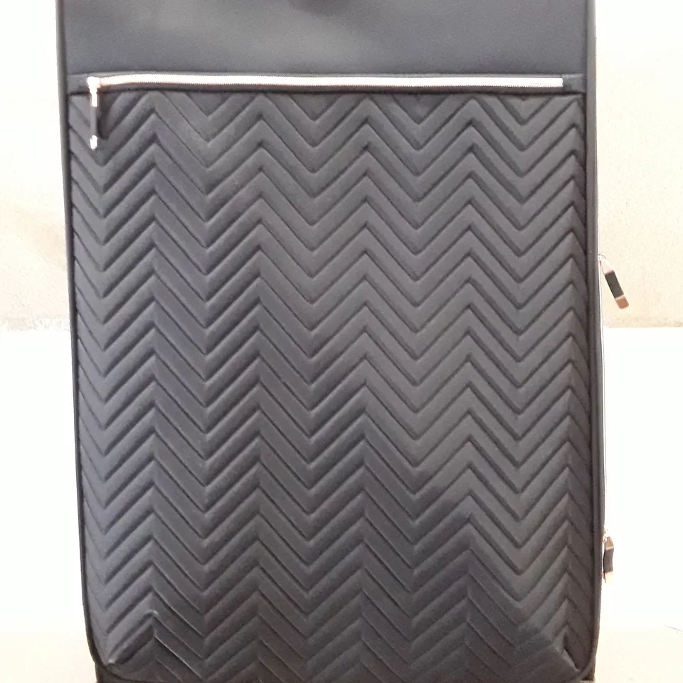 ITLUGGAGE BEWITCHING BLACK SOFT SUITCASE 135L