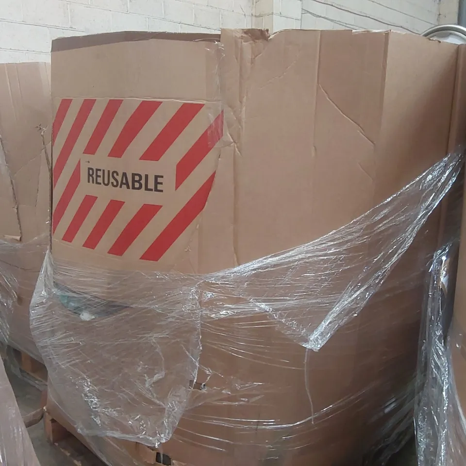 PALLET CONTAINING APPROXIMATELY 600x BRAND NEW ASSORTED DESIGNER CLOTHING ITEMS INCLUDING: JULIPA JUMPER, TOP, JD WILLIAMS SKIRT, TOPS, TROUSERS ECT
