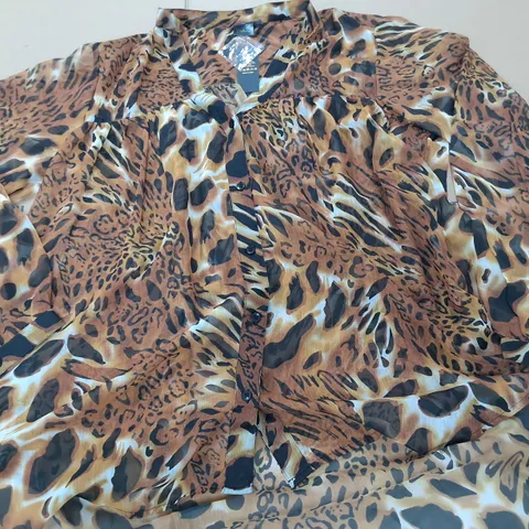 LOT OF 11 BRAND NEW DESTELLO ANIMAL PRINT - M