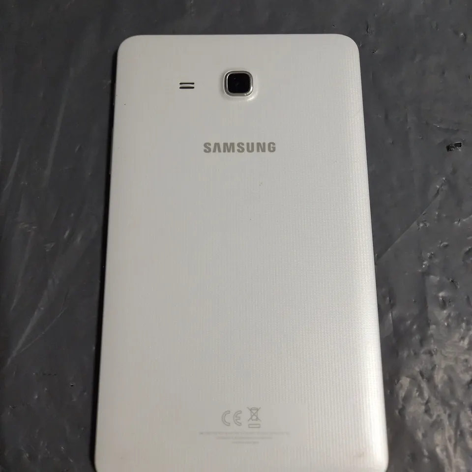 SAMSUNG GALAXY TAB A 2016 IN WHITE