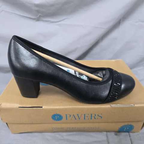 BOXED PAIR OF PAVERS HEELED OPEN TOP SHOES IN BLACK - SIZE 5
