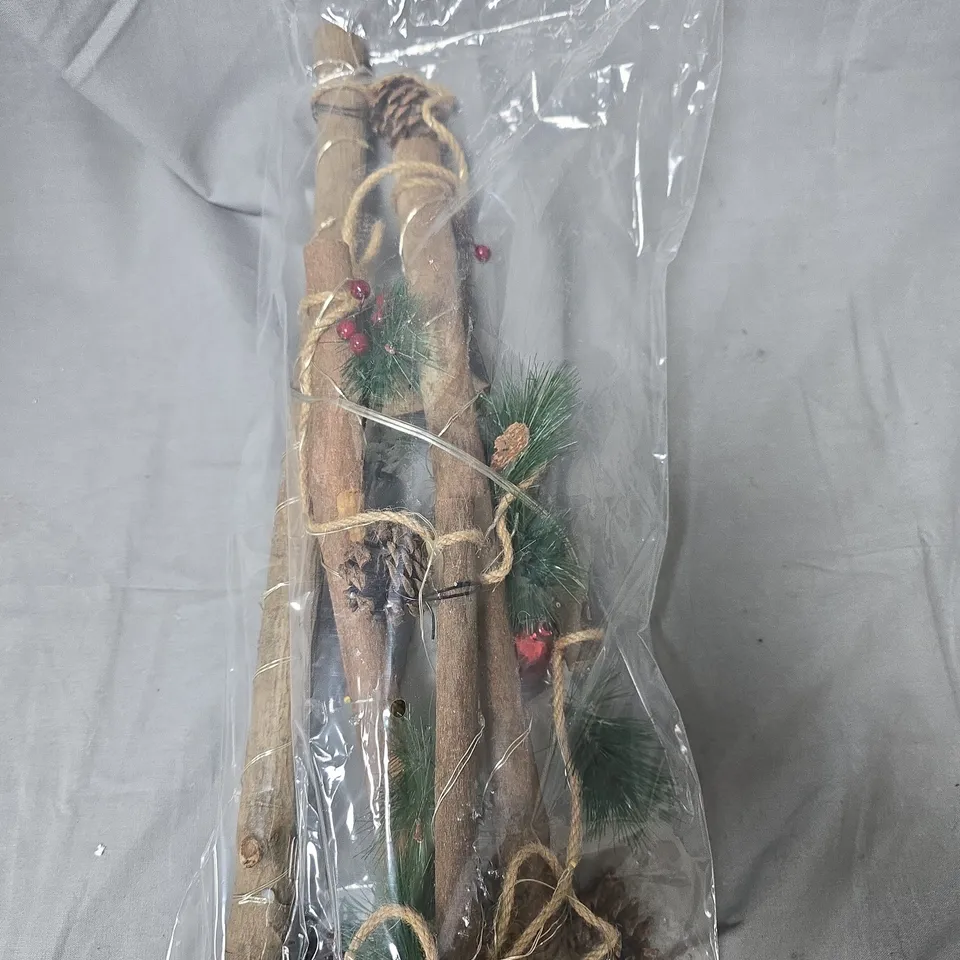DECORATION LIGHT CHRISTMAS TREE – 43.5 X 87 CM